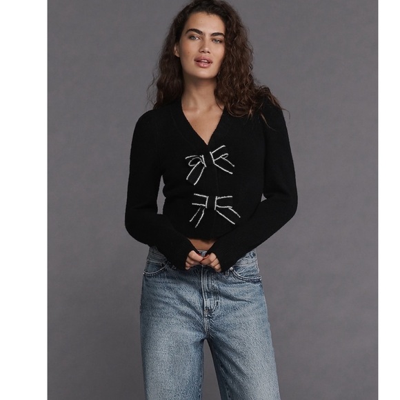 [⭐️ PRICE FIRM] EXPRESS Bow V-Neck Puff Shoulder Cardigan Sweater Black Medium M - Picture 2 of 14